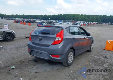 2015 Hyundai Accent Gs z USA, uszkodzony, nr VIN KMHCT5AE3FU233251